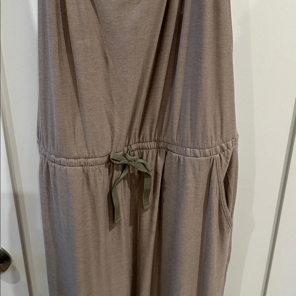 Beyond Yoga Women's Tan Jumpsuit - Picture 2 of 4